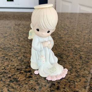 Precious moments “wishing you a comfy Christmas” figurine
